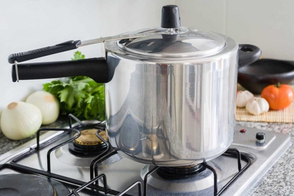 Pressure Cooker vs Slow Cooker: Which is Better?
