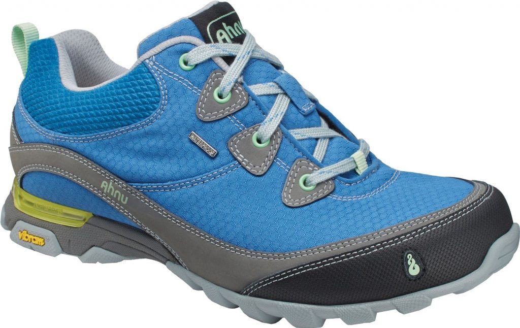 Best Hiking Shoes for Women 2022 - The Top Footwears for Treking