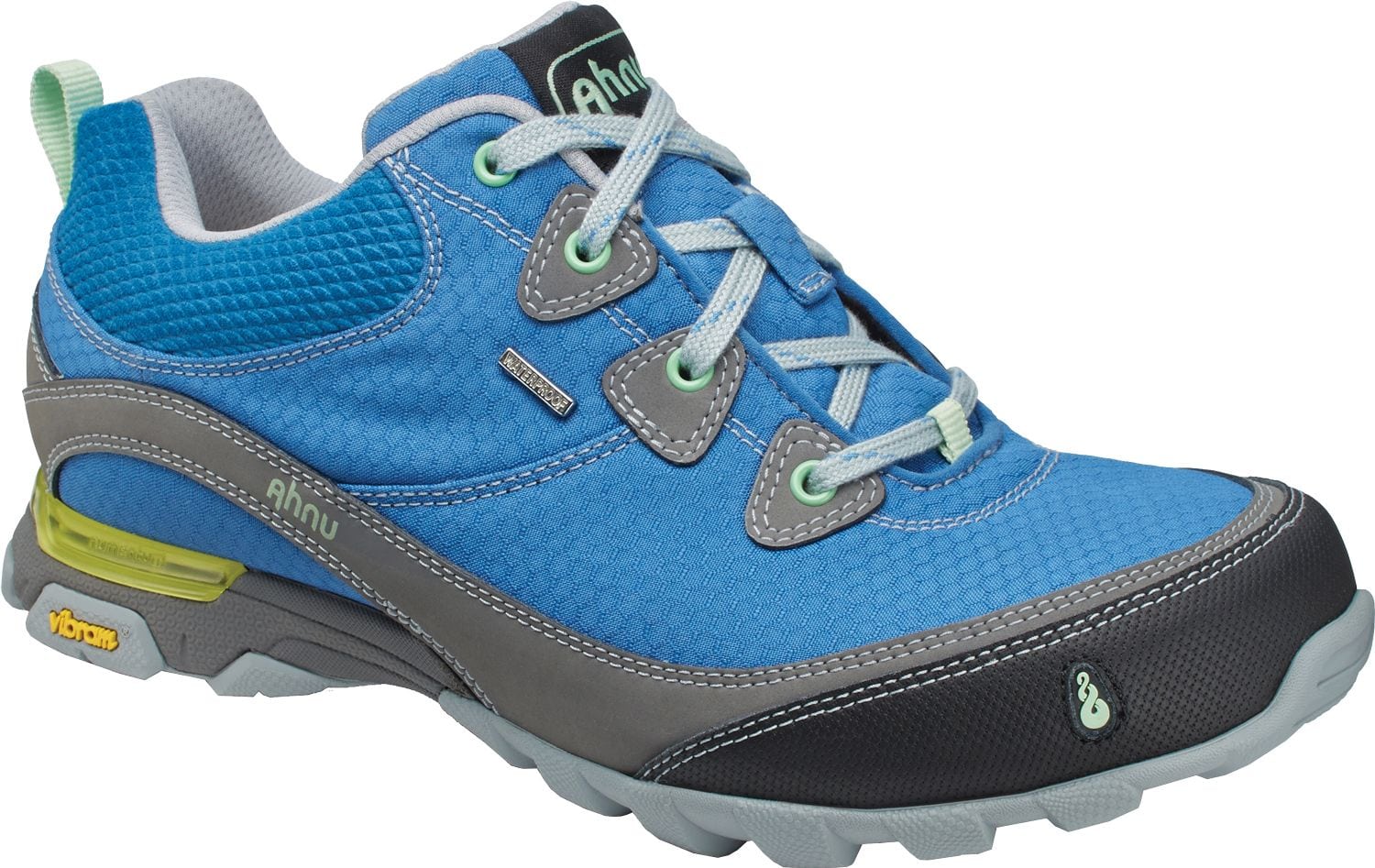 Best Hiking Shoes for Women 2024 The Top Footwears for Treking