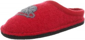 Best Slippers For Women: Move Around In Comfort And Warmth