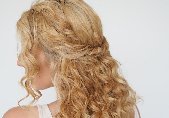Cute-and-Simple-Prom-Hairstyles-for-Long-Hair